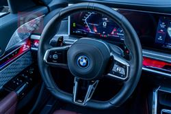 بي ام دبليو الفئة 7